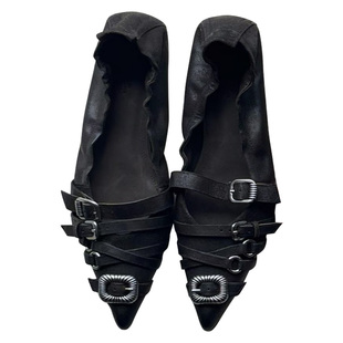 Le' Murmure 步履生风 秋季新款哥特建筑灵感 水洗马反绒平底单鞋