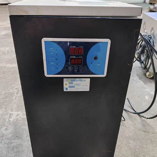 议价[9成新]冷水机220V  型号询价