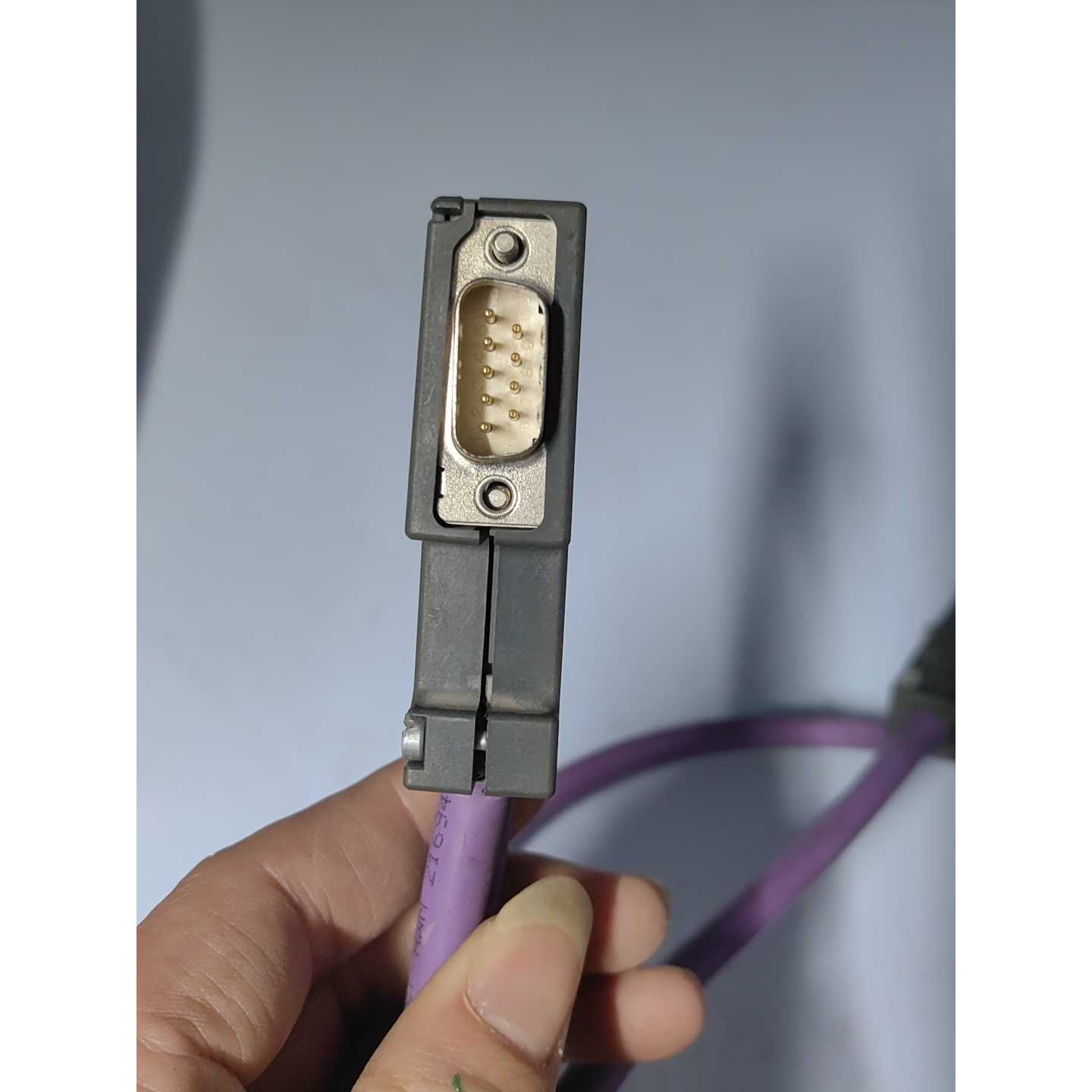 议价西门子DP总线接头,型号6ES7 972-0BA12-0XA