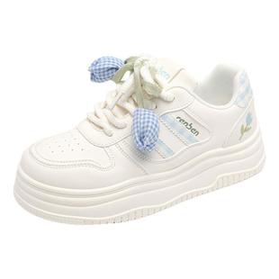 人本板鞋女2025秋季新款郁金香设计感小众百搭厚底增高学生小白鞋