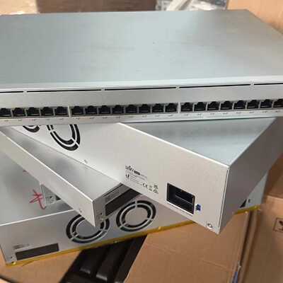 溢价-UBNT优倍快 UFi USW-Enterprise-2