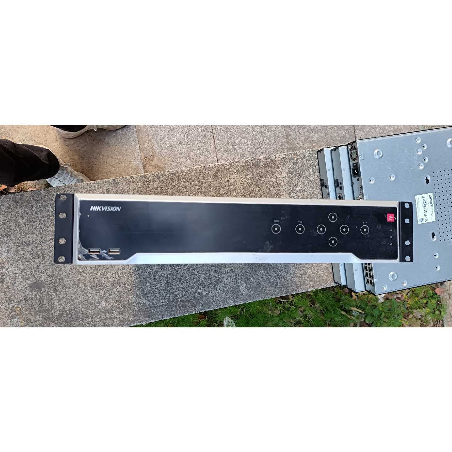 【议价-可维修】NVR 8616N-K8 16路8盘位录像机 /二手均有货