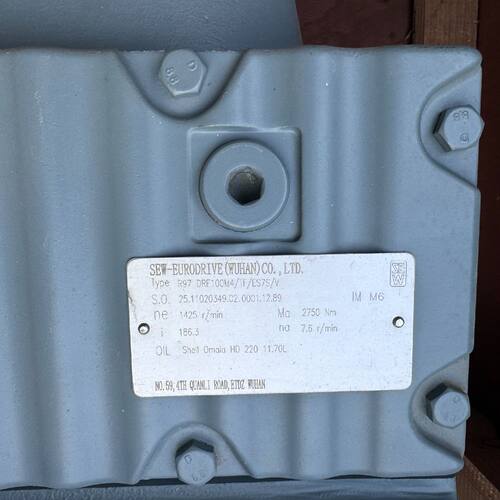 全新SEW赛威减速电机DRE100M4/TF/ES7S/V带