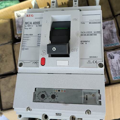 询价-德国AEG断路器MCE409S 3P400A，只有一台，成色