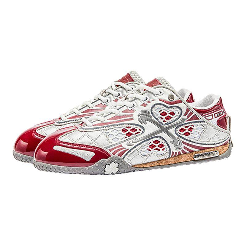 戚薇同款 onmax四叶草拳击红2026年休闲新款运动芭蕾薄底德训鞋女