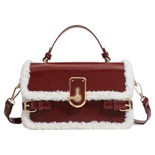 UR包包女秋冬小众毛毛包圣诞节红色新年包羊羔毛拼接小方包单肩包