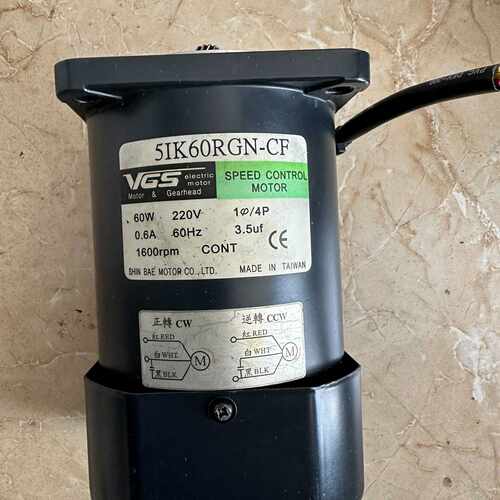 溢价-VGS 5Ik60RGN-CF 电机 马达，，成色如图，