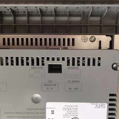 触摸6AV6 643-0BA01-1AX0充新 功能正—议价
