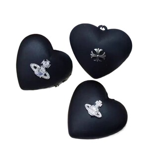 珍珠十字架甜酷爱心吊坠长款项链高级感新款锁骨链黑色颈链配饰