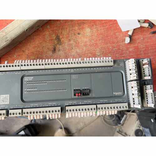 〔议价-可维修〕施耐德PLC TM200C60R 带两个TM3rdm
