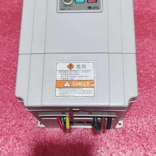 询拆机上海禹超变频器   YTB0037G4T3B（2B-W1