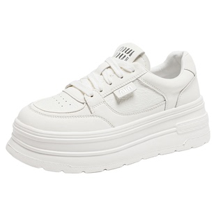 厚底小白鞋女款2026春季新款百搭增高巨好看不累脚运动休闲板鞋子