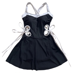 【黑胶唱片】裙式连体泳衣女性感镂空遮肉显瘦沙滩度假泡温泉保守