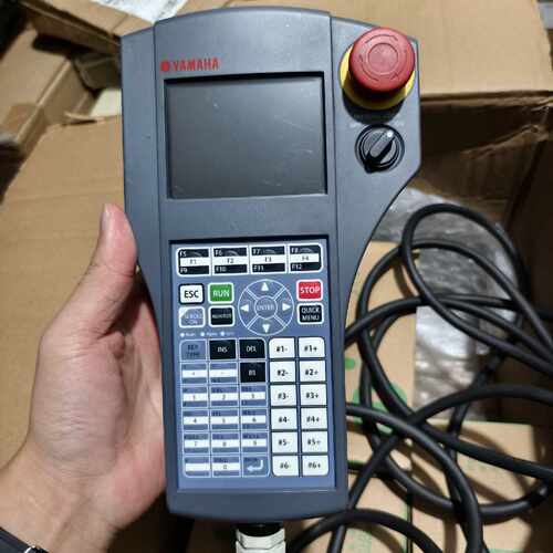 议价雅马哈机器人示教器PBX5M型号KCXM511012维修