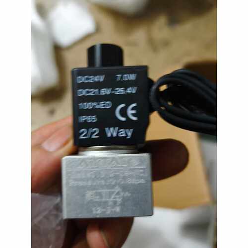 议价亚德客AIRTAC电磁阀3V208NCDC24V2维修