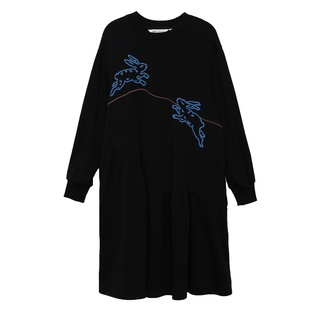 MOVEUP幻走2025秋季新款.FUN系列圆领趣味绣花口袋复古针织连衣裙