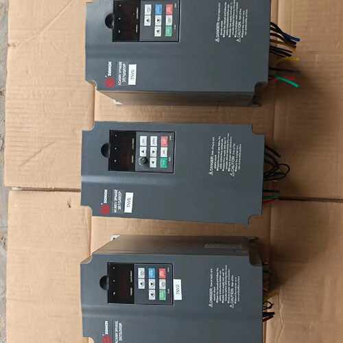 溢价-众辰变频器H6400S-3R7G/5R5P  3.7KW功率