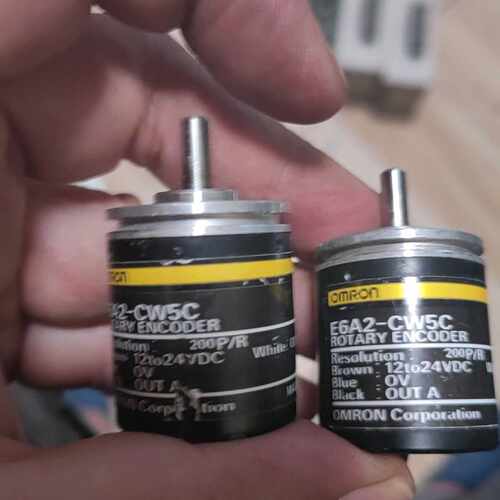 溢价-E6B2-CW5C旋转编码器200 P/R，，成色如