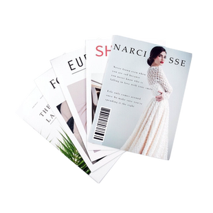 摄影英文杂志美食拍摄背景布ins风拍照道具装饰摆拍报纸道具书本网红饰品摆件街拍手拿时尚欧美封面画册纸书