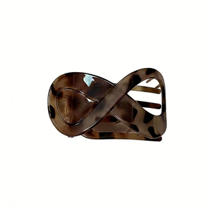 气质8字形发夹后脑勺抓夹时尚豹纹波点发卡磨砂盘发鲨鱼夹发帖