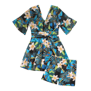 2026新款中年妈妈分体泳衣女士大胸聚拢性感显瘦大码遮肚保守温泉