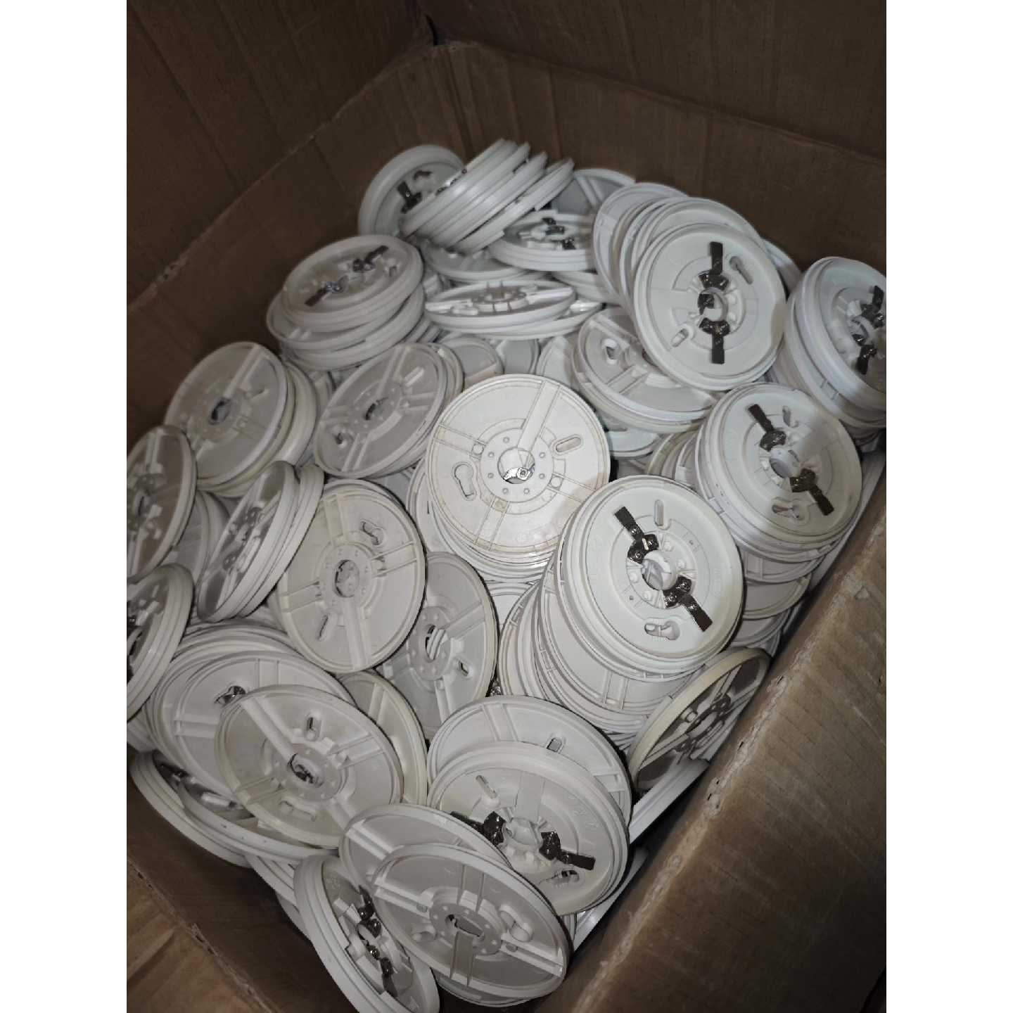 北大青鸟3100老款烟感底座产品图片实物拍摄便图片