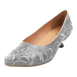 相伴真皮女鞋新款鞋子中式民族风复古牛皮皮鞋中跟浅口女款单鞋