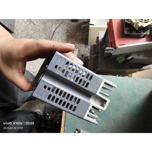议价三菱CS82S-025变频器