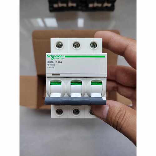 施耐德iC65L  3P  D16A   L高分段能力产品