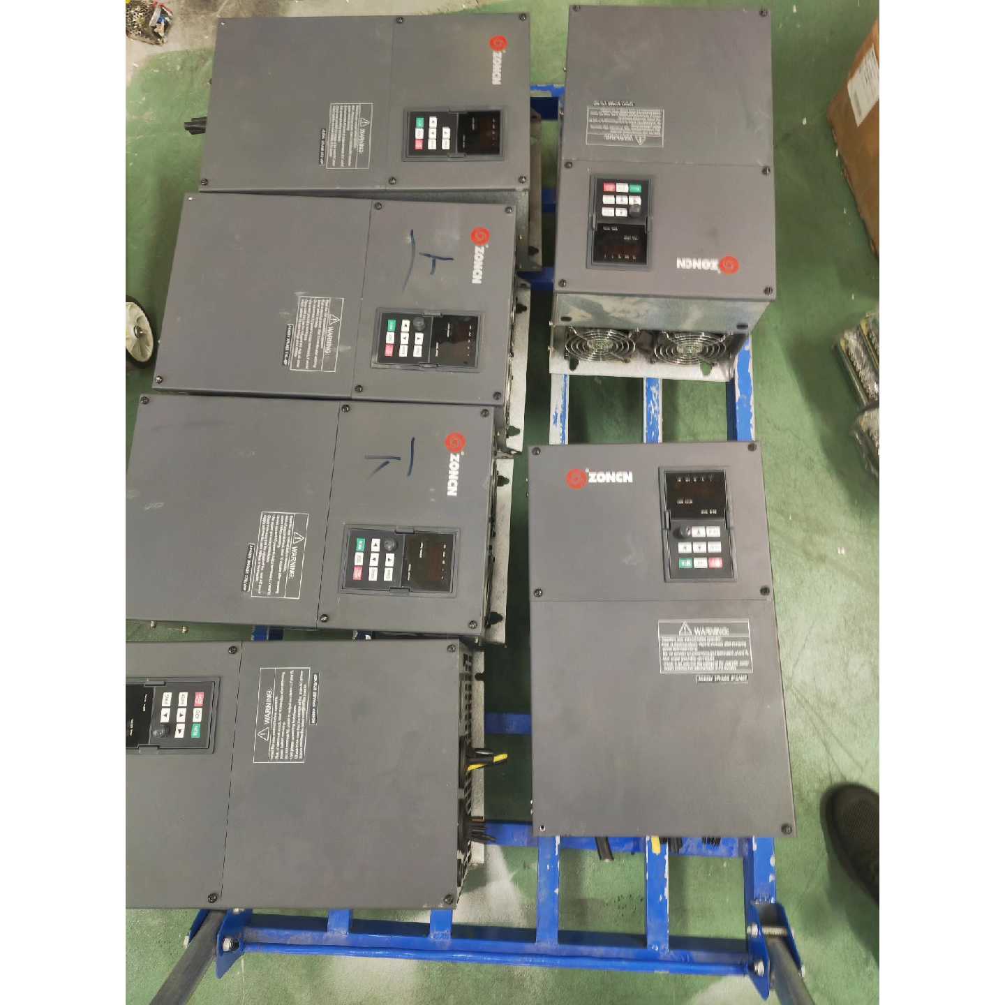 议价-45KW星辰大公率380V变频器型号Z240037G4