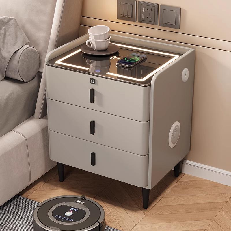 实木智能床头柜现代简约轻奢多功能插排无线充电音响指纹锁床边柜