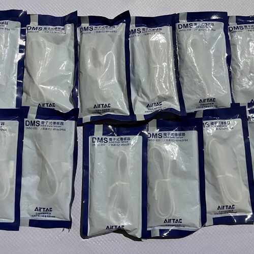 议价磁性开关感应器DMSG-030。适用于10