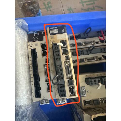 询价下单出台安川伺服驱动器 SGD7S-2R8A30A002F60