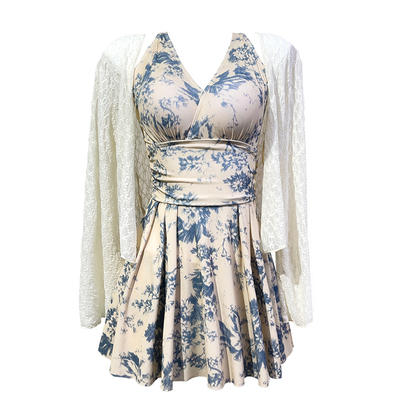 徐苏苏设计感显瘦泳衣