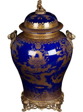 贵夫人铜镶瓷霁蓝釉描金龙配铜雌狮踩小狮羊头将军罐景德镇瓷摆件