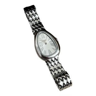 TILI金属表带罗马数字复古椭圆小表盘女士石英手表钢带高级感轻奢