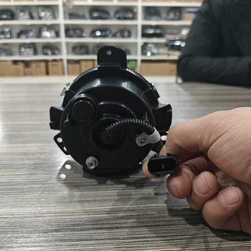 适用于柳汽乘龙H7t7h5t5h5新款透镜黄光m3前雾灯总成配件改装超亮