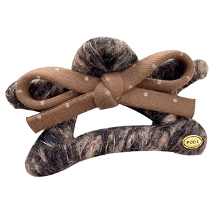 秋冬毛呢蝴蝶结五角星抓夹女气质2025新款高级感鲨鱼夹子百搭发饰