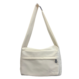 大容量斜挎包包女日常通勤百搭水壶水杯包简约轻便学生上课单肩包