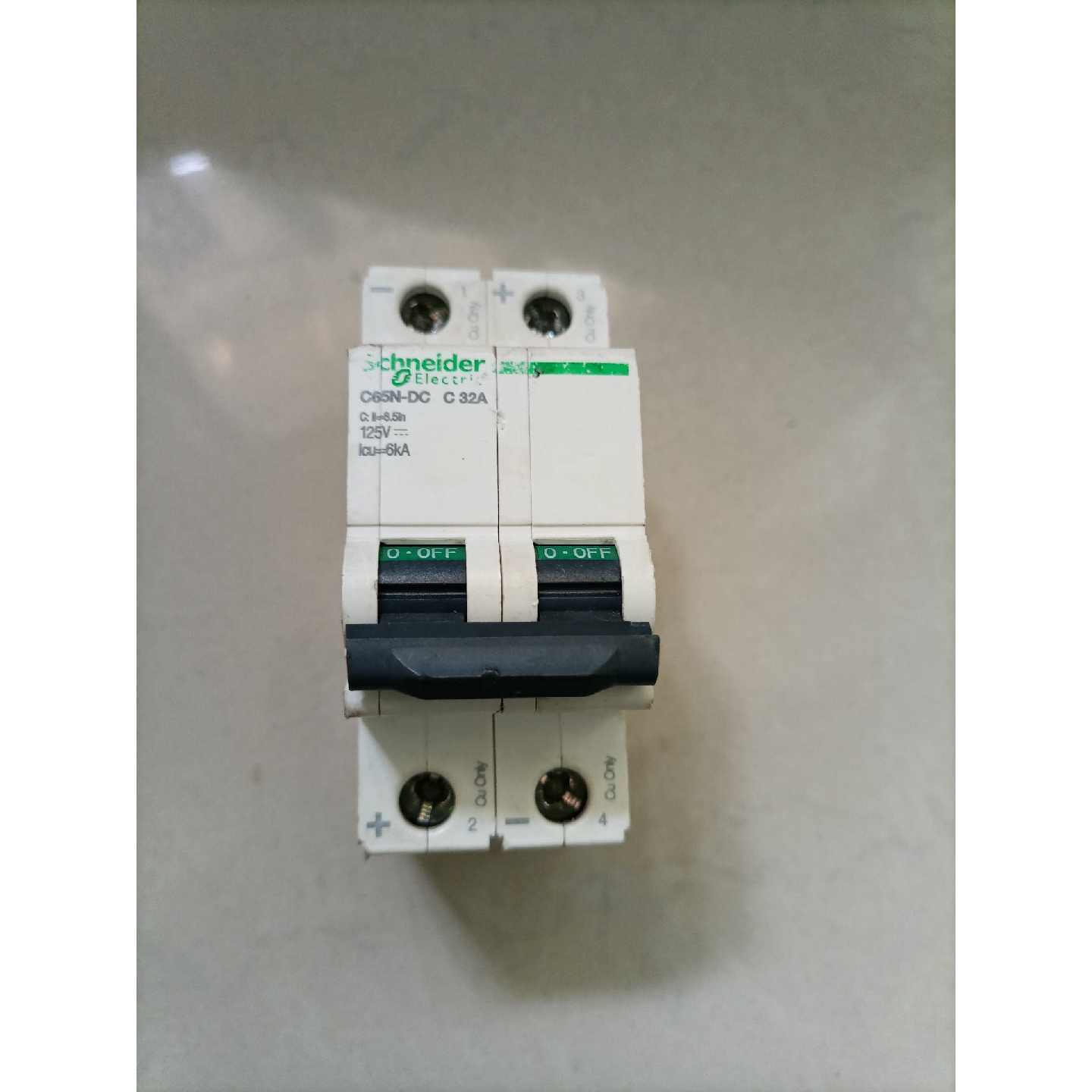 议价施耐德直流断路器2P32AC65NDC.C32A维修
