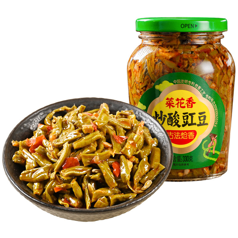 菜花香炝香炒制酸豆角开味下饭