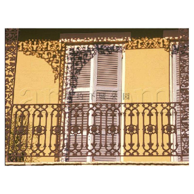 纽约下城公园进口装饰画画芯新奥尔良南部风情明媚的蕾丝露台