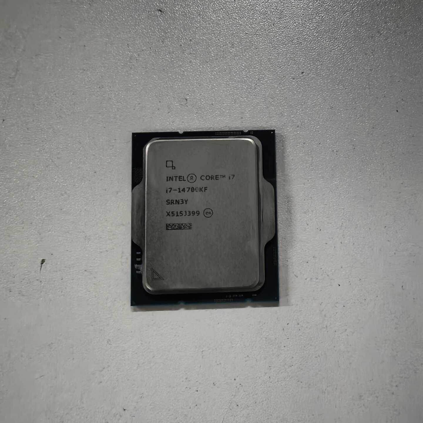 戴尔工作站  I7-14700KF正式版CPu【议价品】