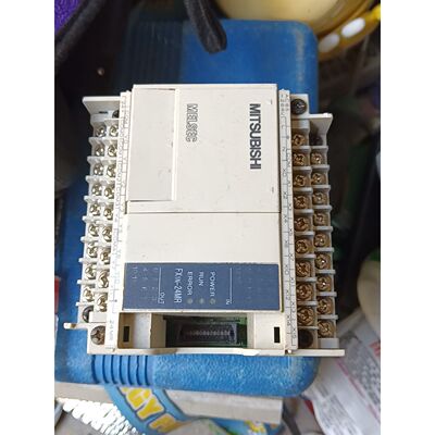 议价可维修三菱FX1N24MT001拆机成色如图不包好坏拍前看