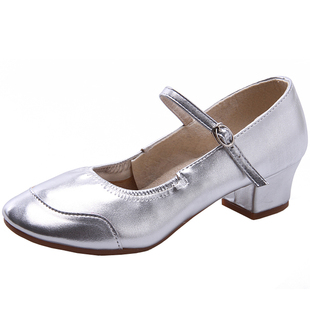 银色舞蹈鞋女成人真皮软底不累脚广场舞女鞋2025新款舞鞋夏跳舞鞋