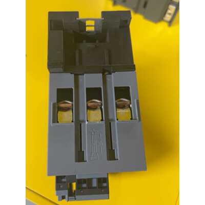溢价-低压接触器3RT20451NB30裸机