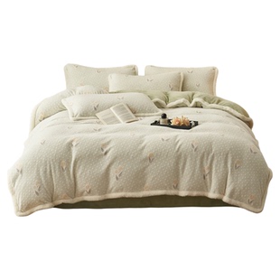 秋冬季轻奢少女风加厚雕花牛奶绒印花被套单件加绒保暖被罩四件套