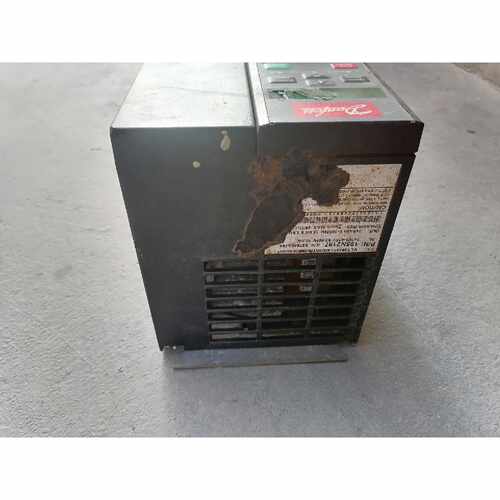 VLT2955PT4B20STR丹佛斯变频器一台如图外