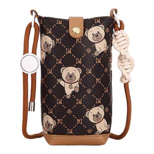 丹尼熊斜挎小包女包手机包袋通勤休闲轻便时尚百搭DKB5826028