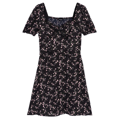 bebe夏季新款绑带印花连衣裙